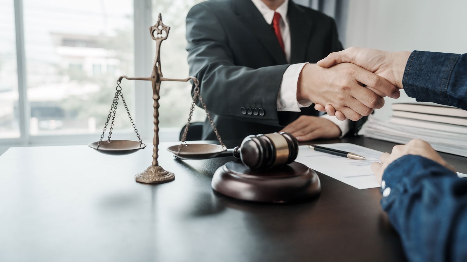 Working with a Personal Injury Lawyer